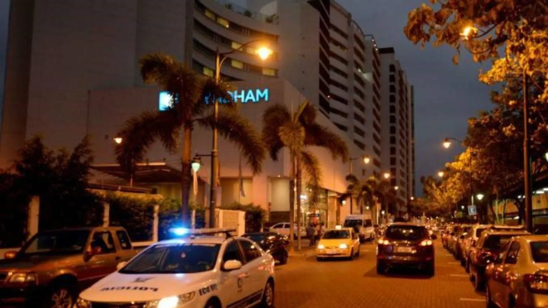 Apartman Guayaquil, Apartamentos En Barrio Las Penas, La Rosa Del Rio Exclusividad, Hermosa Vista, Descanso Y Turismo Ecuador