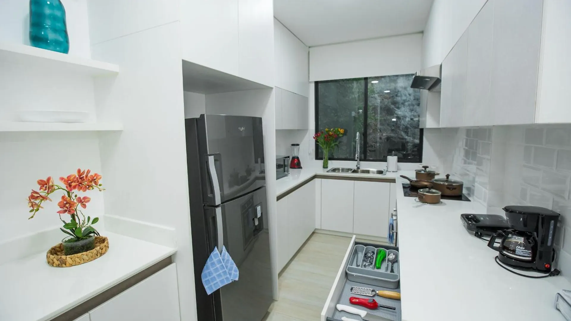 Apartman Guayaquil, Apartamentos En Barrio Las Penas, La Rosa Del Rio Exclusividad, Hermosa Vista, Descanso Y Turismo Ecuador