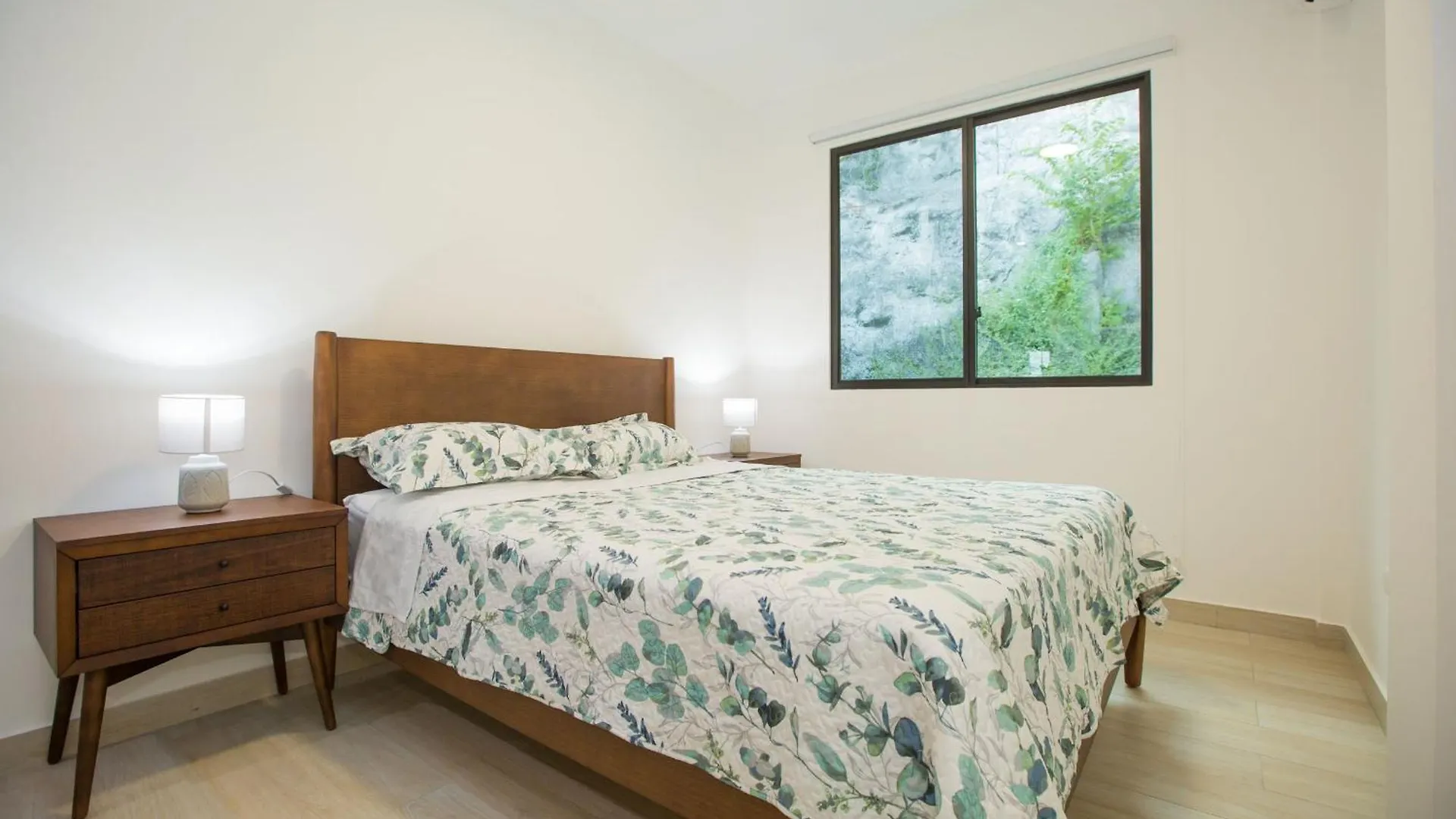 Guayaquil, Apartamentos En Barrio Las Penas, La Rosa Del Rio Exclusividad, Hermosa Vista, Descanso Y Turismo
